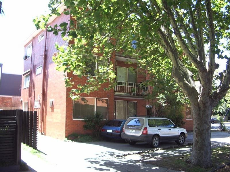 1/321 Barkly Street, Elwood VIC 3184