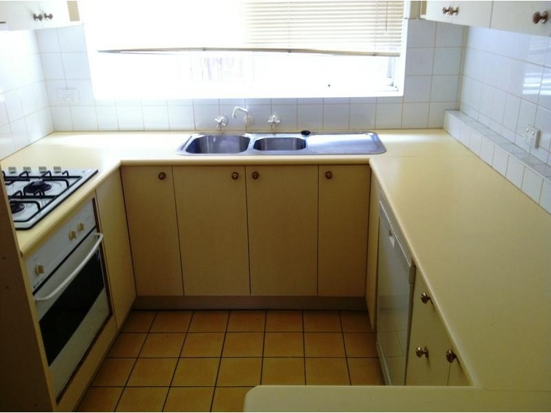 1/321 Barkly Street, Elwood VIC 3184