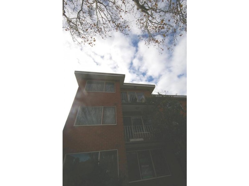 1/321 Barkly Street, Elwood VIC 3184