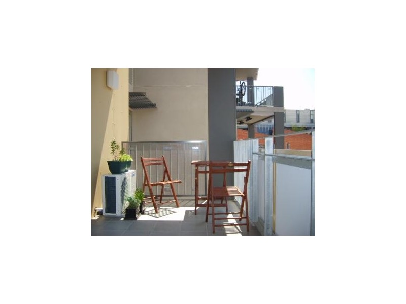 402/3 Greeves Street, St Kilda VIC 3182