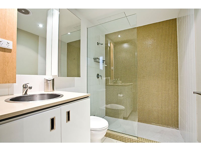 402/3 Greeves Street, St Kilda VIC 3182