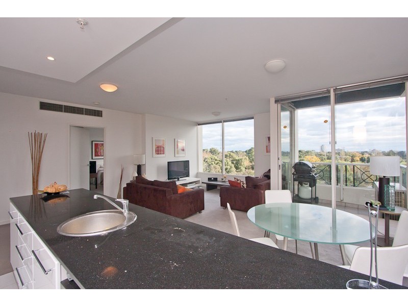 601/82 Queens Road, Melbourne VIC 3000