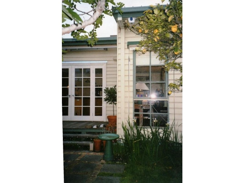 16 Grosvenor Street, St Kilda East VIC 3183