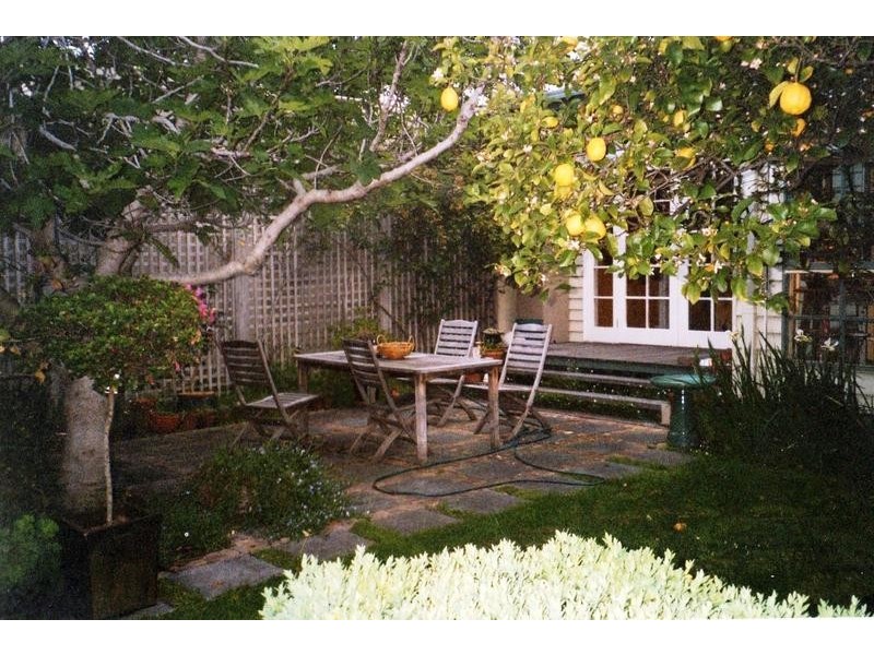 16 Grosvenor Street, St Kilda East VIC 3183