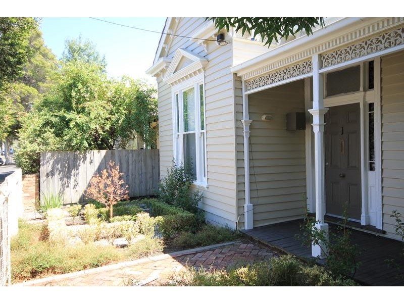 16 Grosvenor Street, St Kilda East VIC 3183