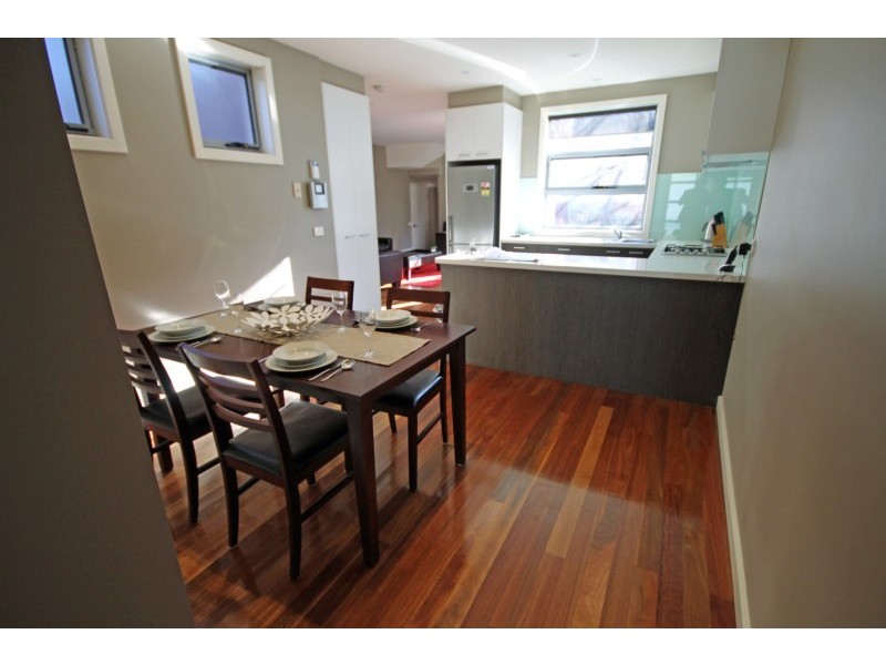 10 Lynott Street, St Kilda VIC 3182