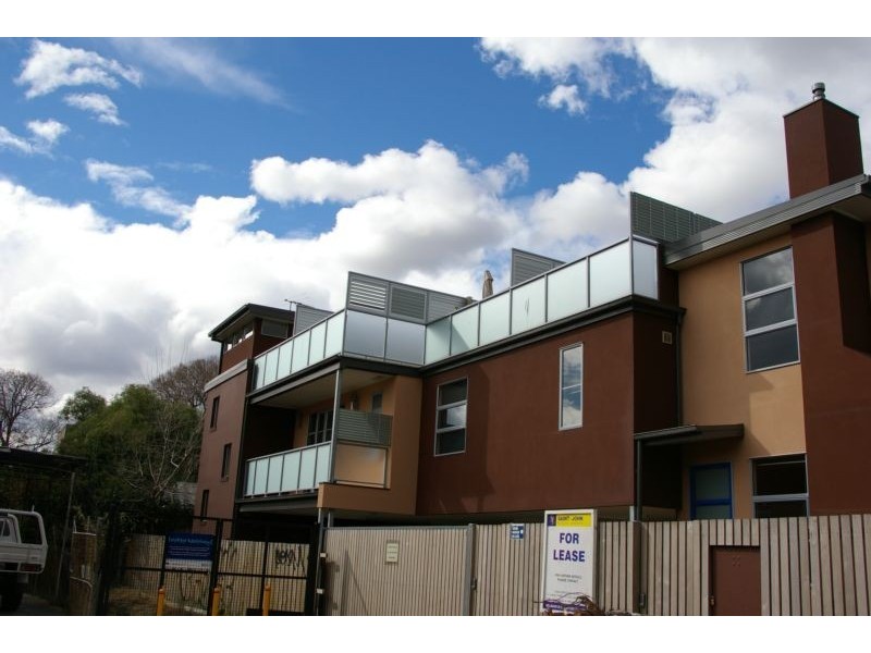 10 Lynott Street, St Kilda VIC 3182