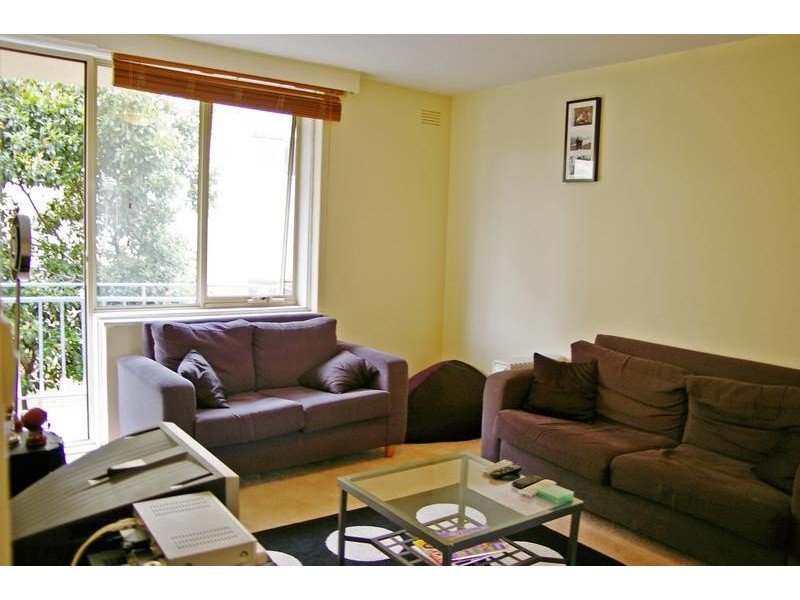 4/18 Chapel Street, St Kilda VIC 3182