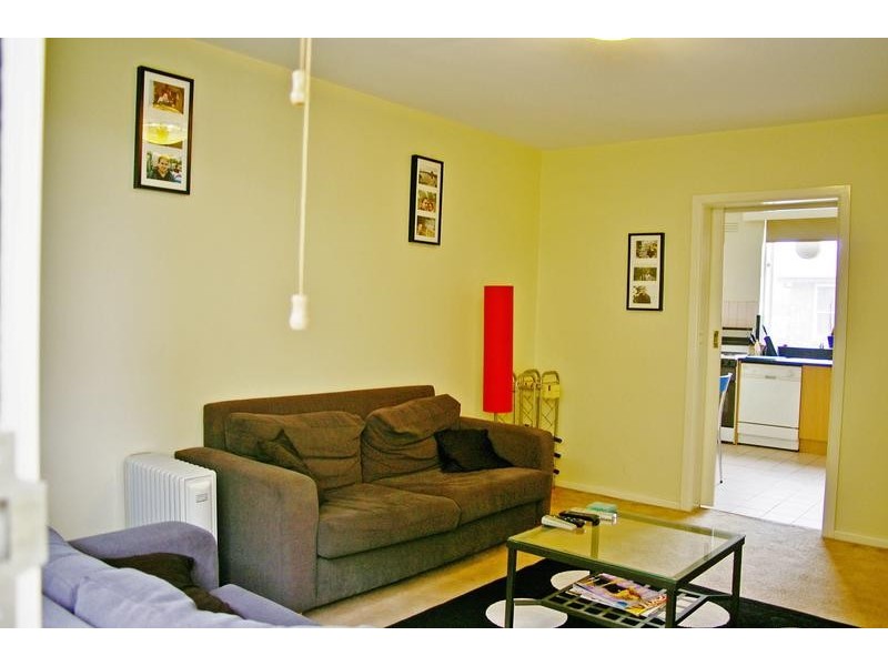 4/18 Chapel Street, St Kilda VIC 3182