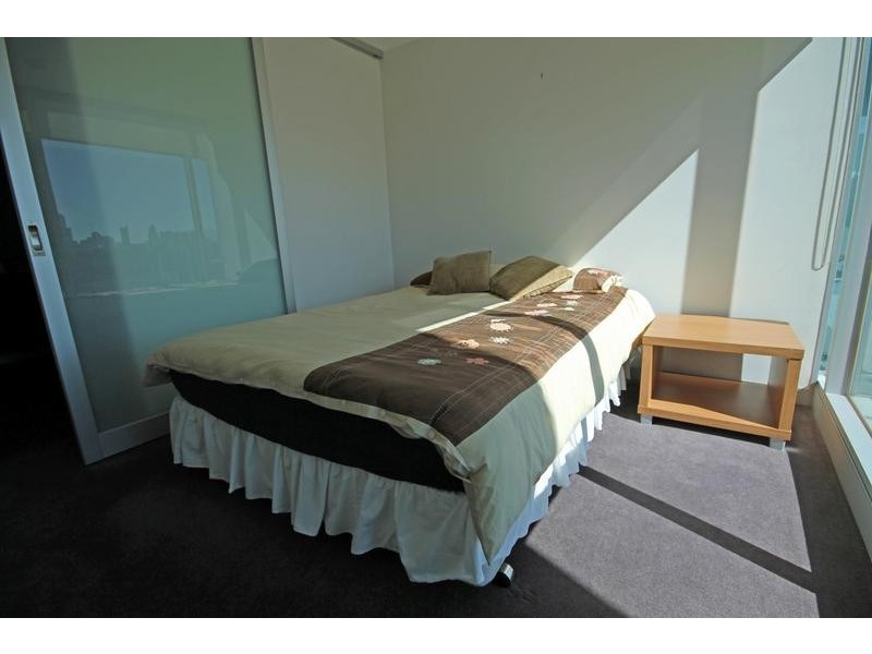 704/1 Roy Street, Melbourne VIC 3004