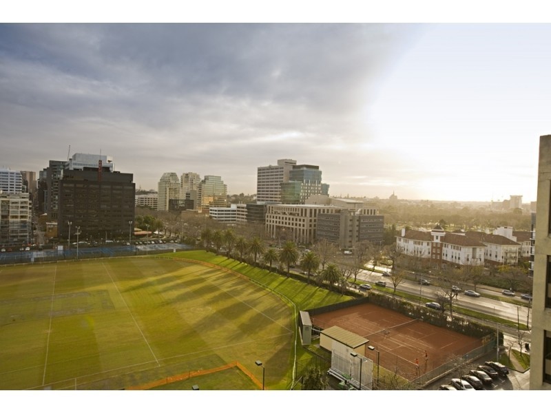 704/1 Roy Street, Melbourne VIC 3004