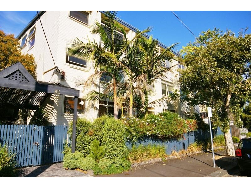 18/82 Westbury Street, St Kilda East VIC 3183