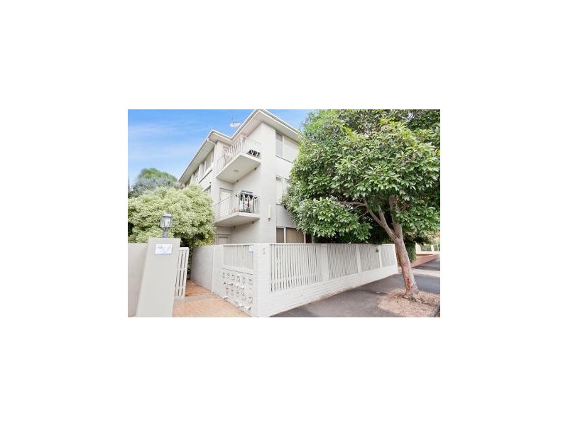 4/5 Milton Street, Elwood VIC 3184