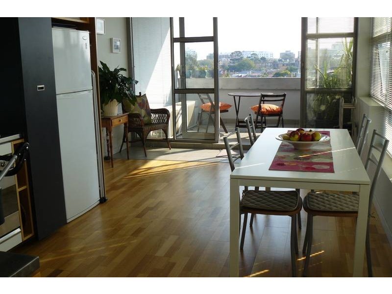 D301/8 Blanche Street, St Kilda VIC 3182