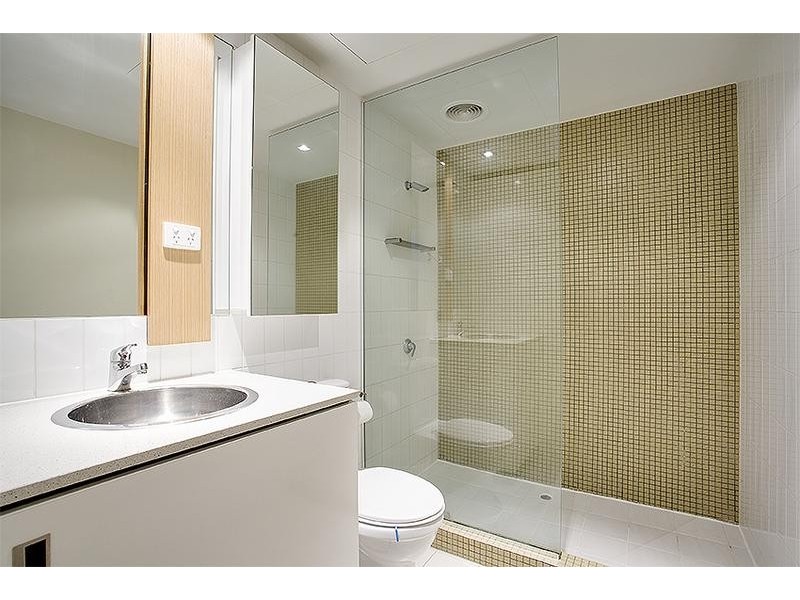 D301/8 Blanche Street, St Kilda VIC 3182