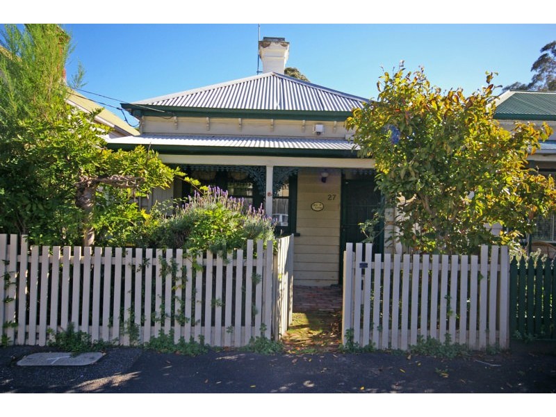 27 Chusan Street, St Kilda East VIC 3183