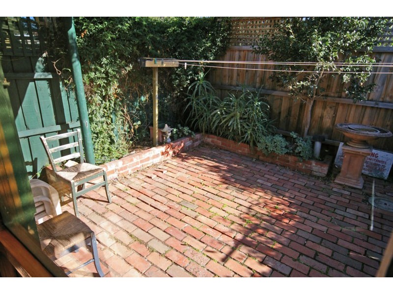 27 Chusan Street, St Kilda East VIC 3183
