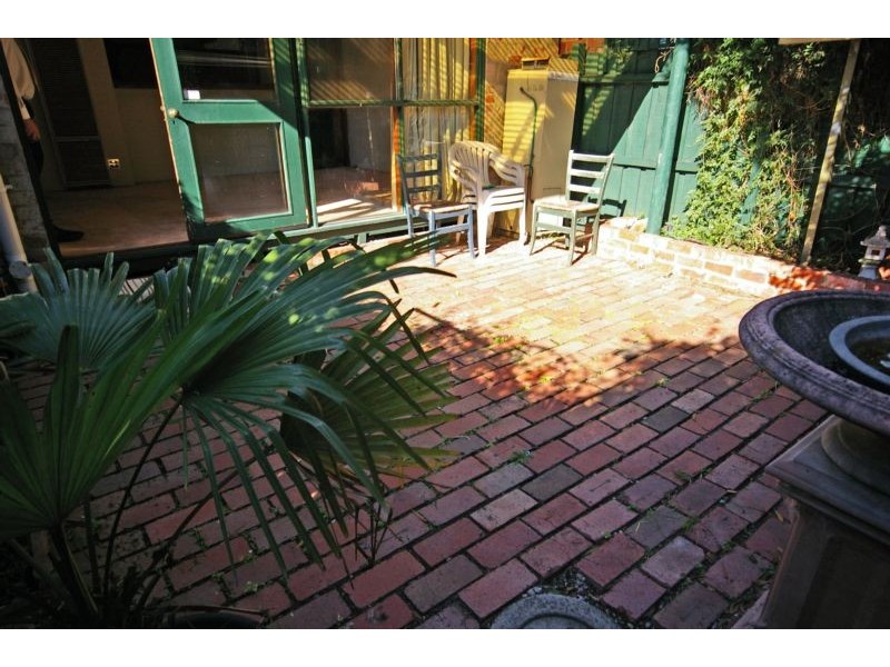 27 Chusan Street, St Kilda East VIC 3183