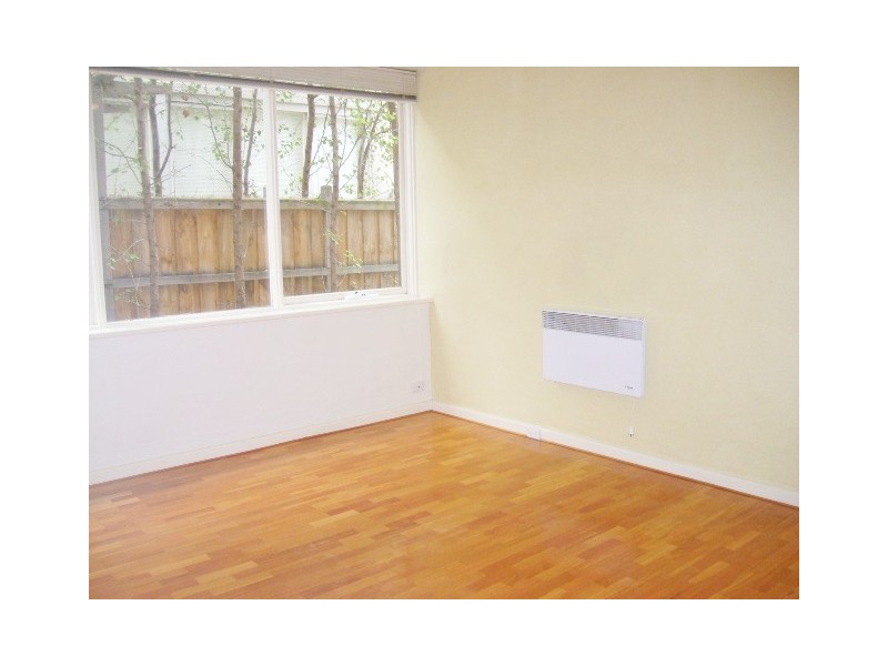 11/3-5 Coleridge Street, Elwood VIC 3184