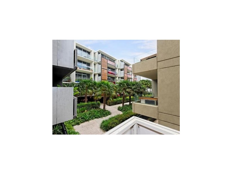 205/25 Pickles Street, Port Melbourne VIC 3207