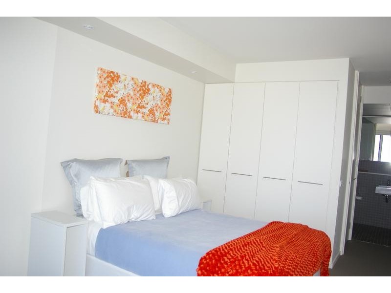 1603/8 McCrae Street, Docklands VIC 3008