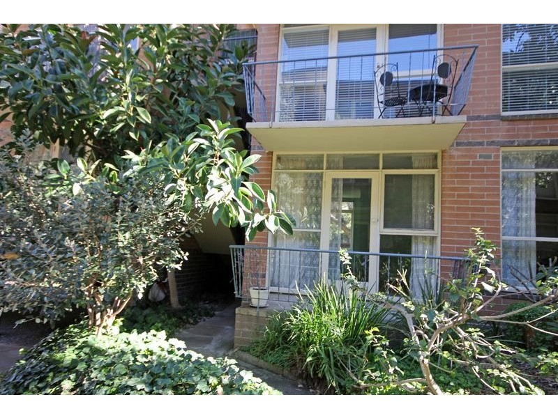 7/23 Robe Street, St Kilda VIC 3182