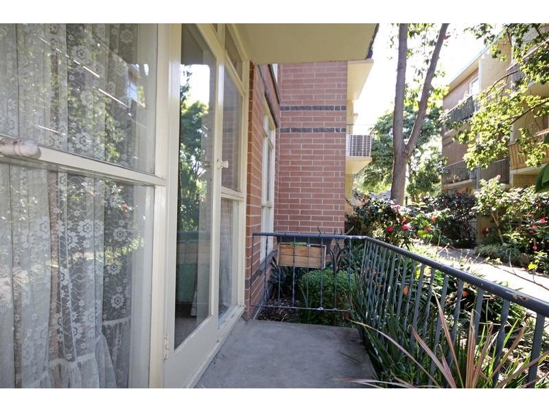 7/23 Robe Street, St Kilda VIC 3182