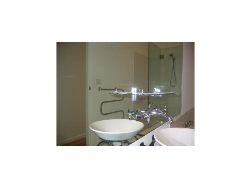 15/1-5 Martin Street, St Kilda VIC 3182