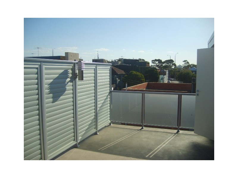 10 Lynott Street, St Kilda VIC 3182