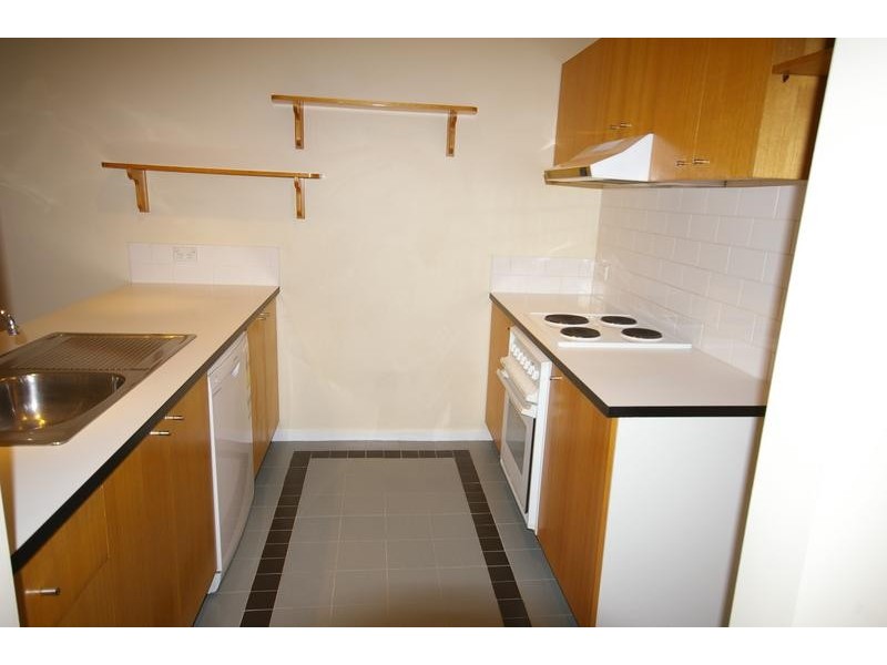 1/2 Moore Street, Southbank VIC 3006