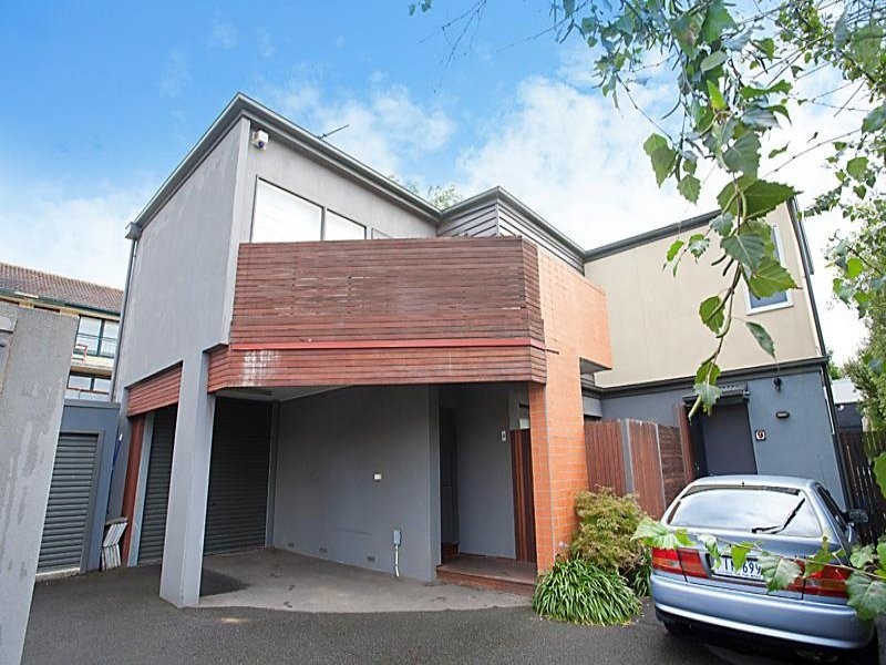 8/76 Carlisle Street, St Kilda VIC 3182