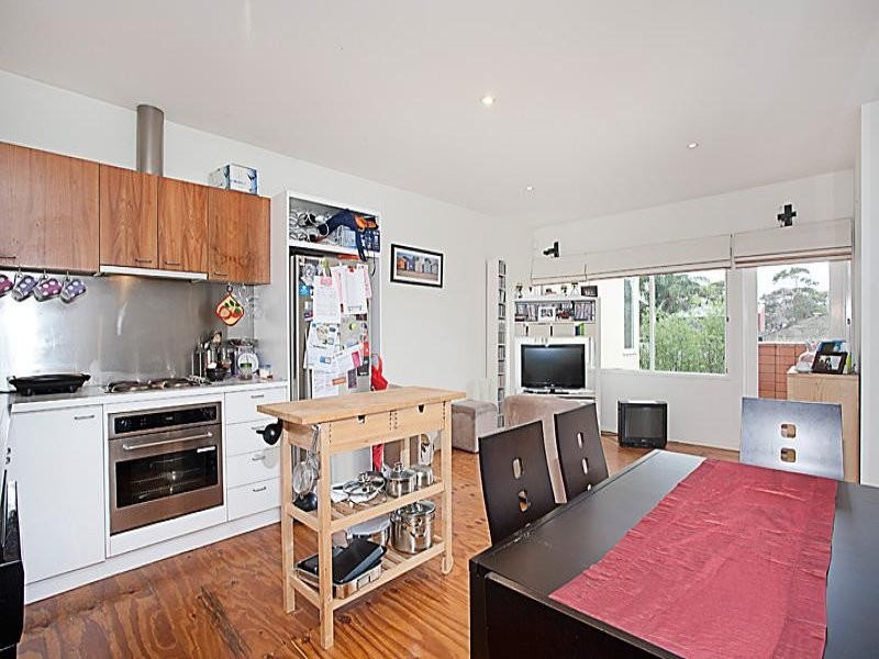 8/76 Carlisle Street, St Kilda VIC 3182