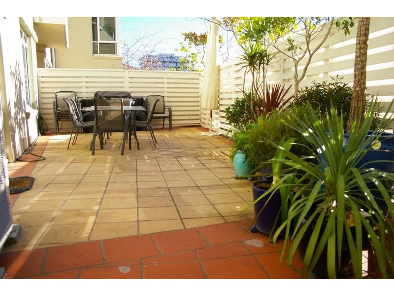 4/39 Esplanade East, Port Melbourne VIC 3207