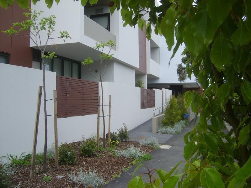 18 Warleigh Grove, Brighton VIC 3186