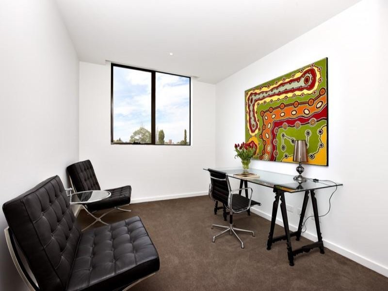 18 Warleigh Grove, Brighton VIC 3186