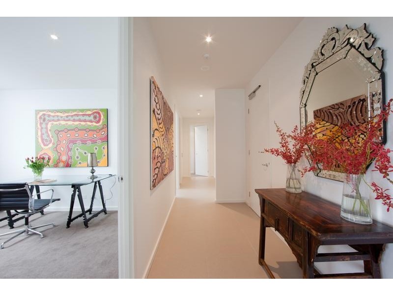 18 Warleigh Grove, Brighton VIC 3186