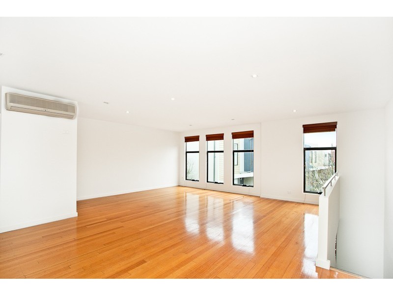 19/97 Cruikshank Street, Port Melbourne VIC 3207