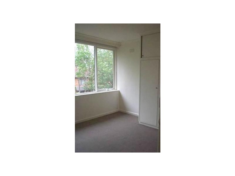 7/1 Ravens Grove, St Kilda VIC 3182