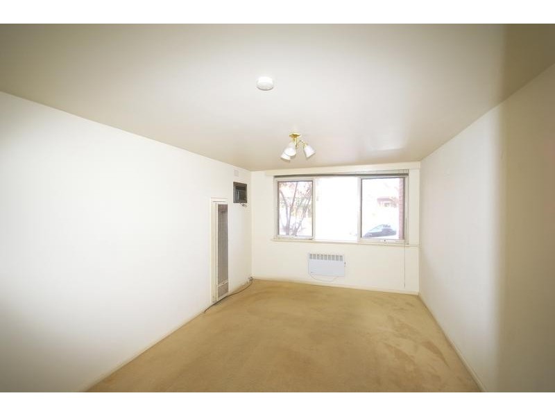 1/2a Poziers Avenue, St Kilda VIC 3182