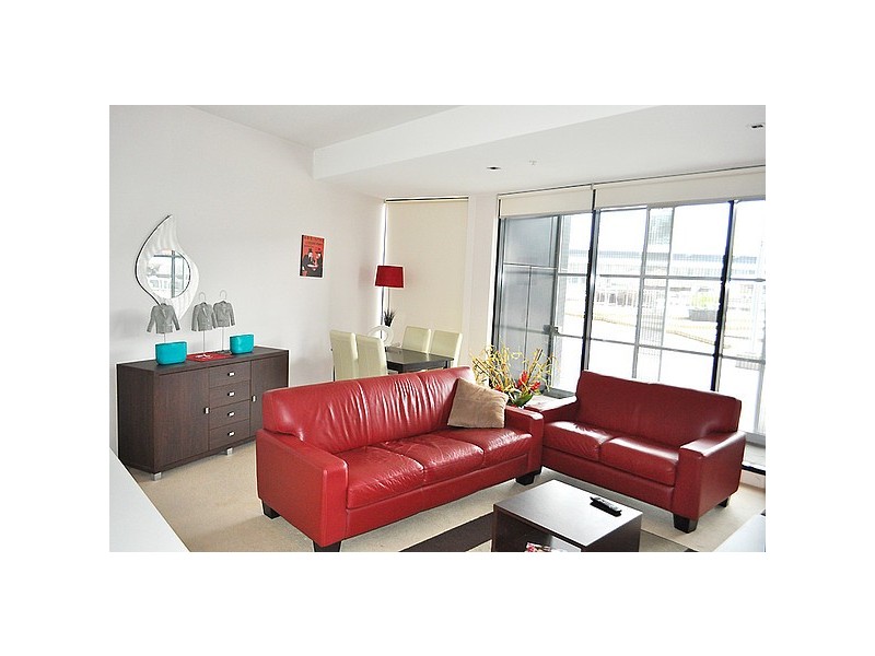 1/60 Siddeley Street, Docklands VIC 3008