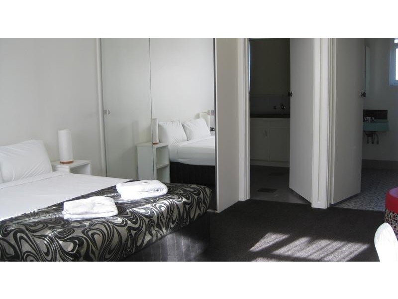 19/462 Victoria Parade, Melbourne VIC 3000