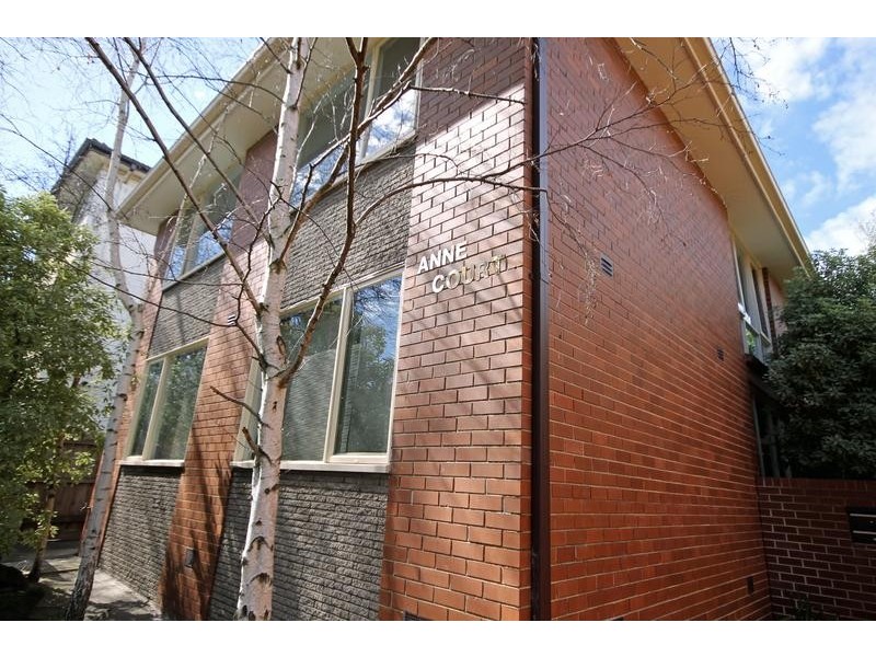 2/57- 59 Lansdowne Road, St Kilda East VIC 3183