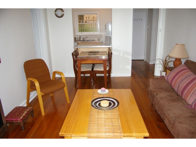 4/75 Queens Road, Melbourne VIC 3000