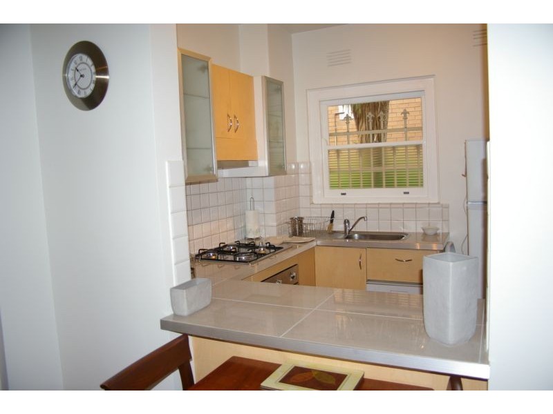 4/75 Queens Road, Melbourne VIC 3000