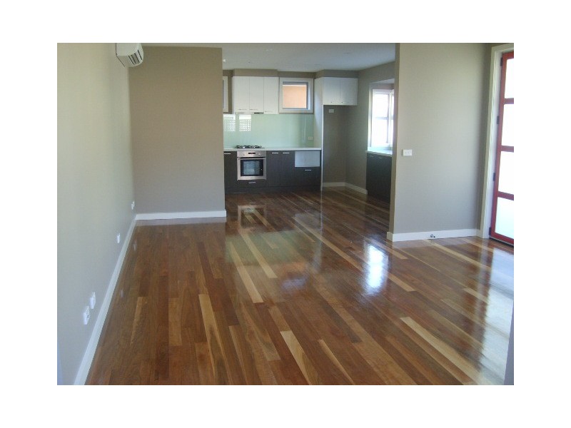 14 Lynott Street, St Kilda VIC 3182