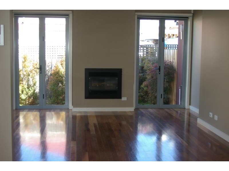 14 Lynott Street, St Kilda VIC 3182