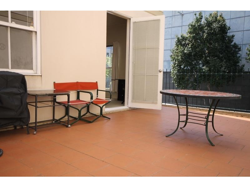 1/112 Southbank Boulevard, Southbank VIC 3006