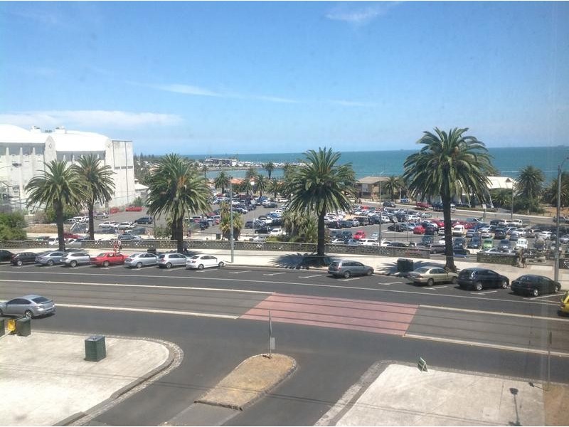 3C/21 The Esplanade, St Kilda VIC 3182