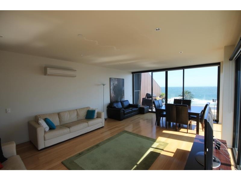 501/49 Beach Street, Port Melbourne VIC 3207