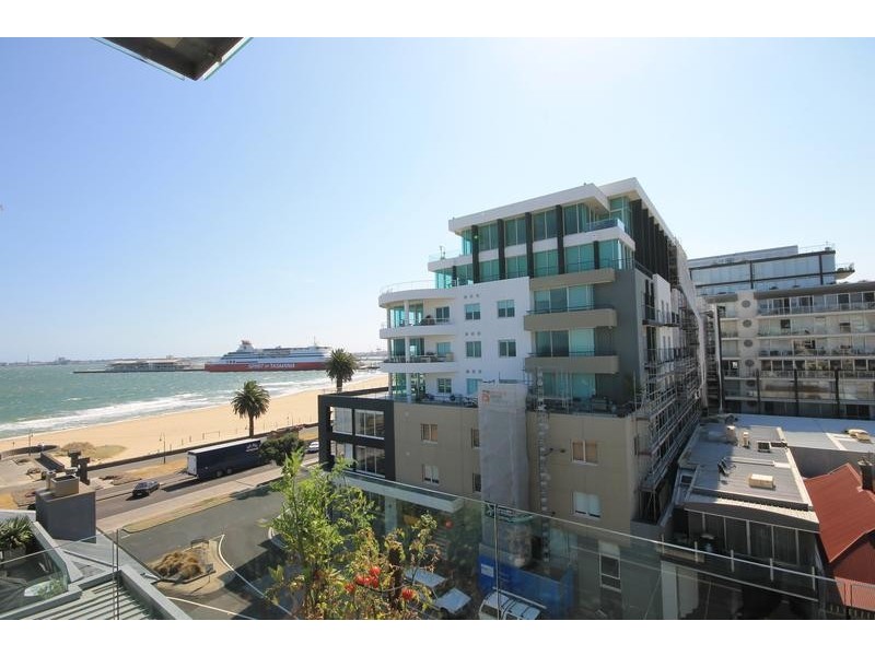 501/49 Beach Street, Port Melbourne VIC 3207